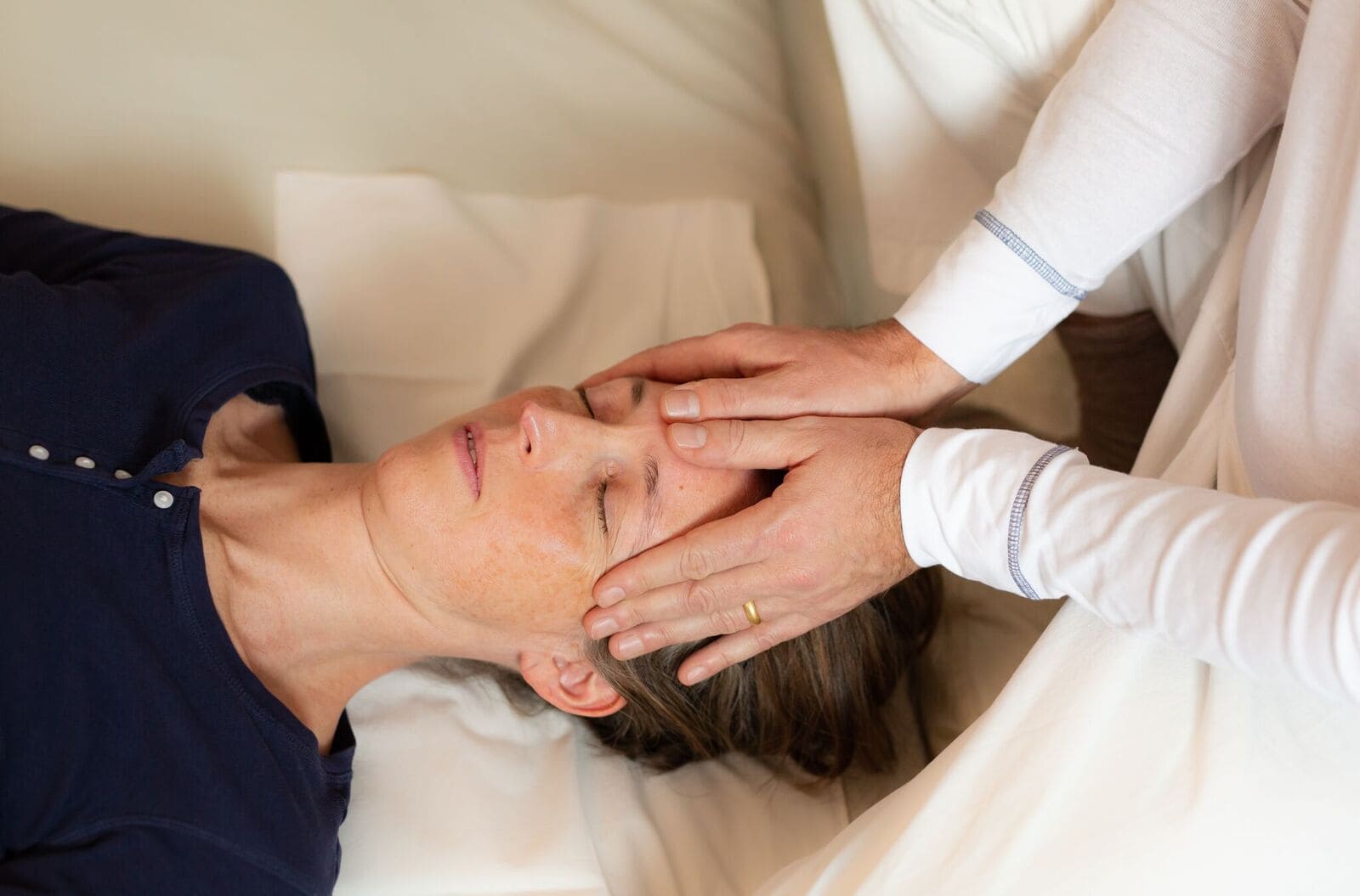 Mit Shiatsu Migräne, Burnout und Verspannungen mildern